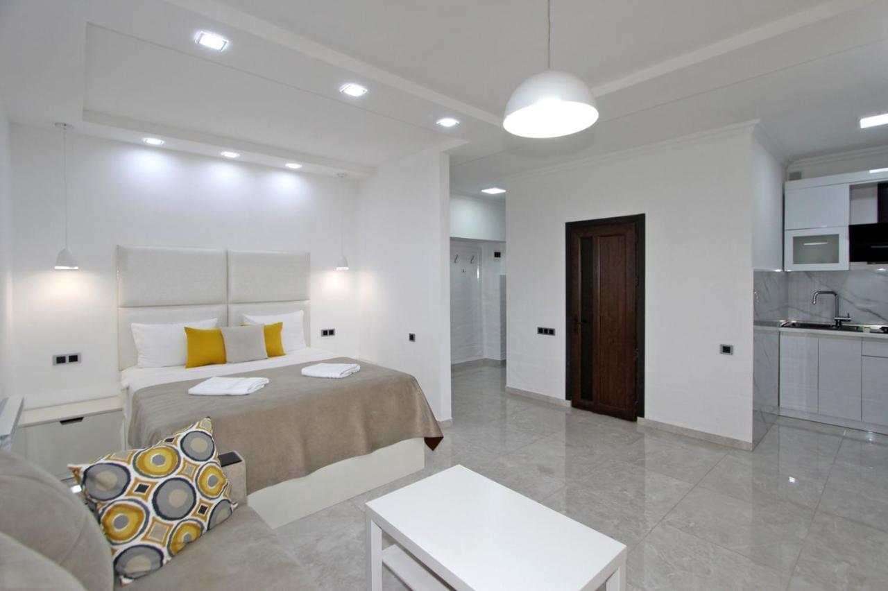 יירבאן Appartment Lux, 2 Bedroom מראה חיצוני תמונה
